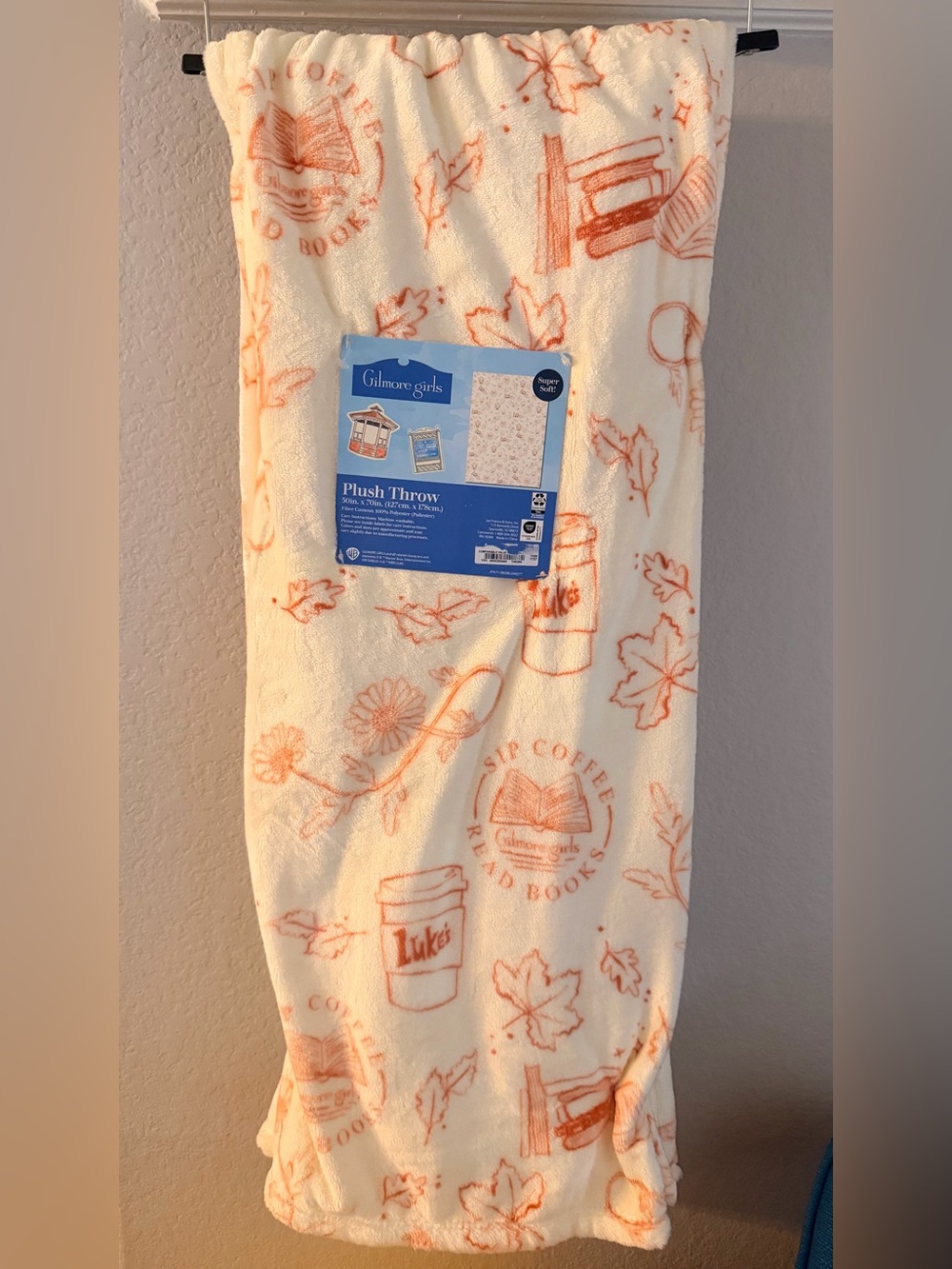 NWT Gilmore Girls Fall Banket